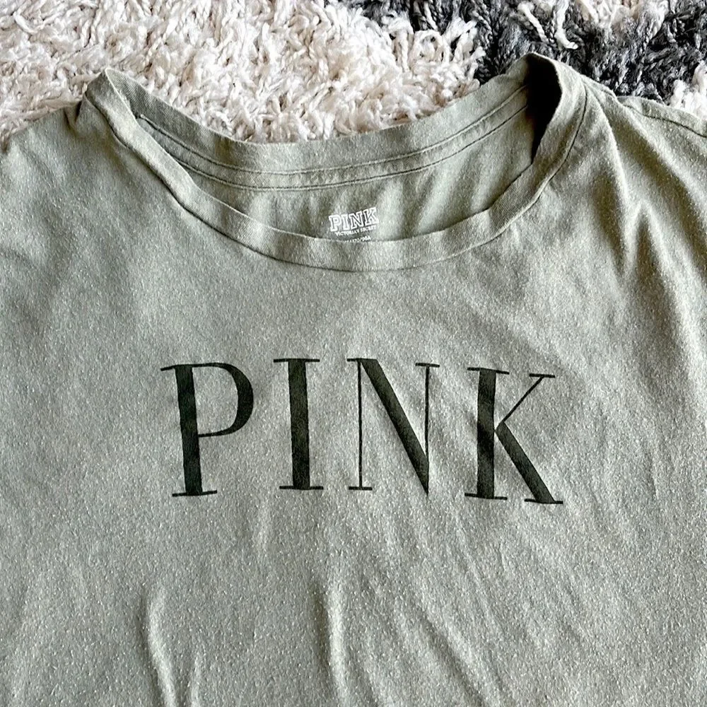 Victoria’s Secret PINK Tee - Picture 2 of 3